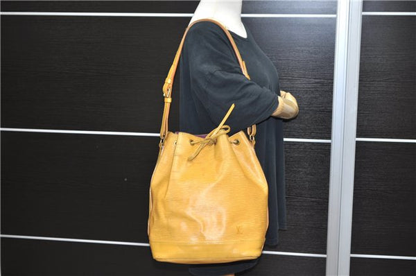 Authentic Louis Vuitton Epi Noe Shoulder Bag Yellow M44009 LV 9768C