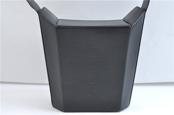 Authentic Louis Vuitton Epi Sac Seau Shoulder Bag Black M80161 LV 9795E