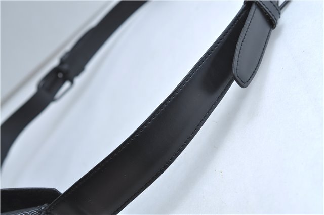 Authentic Louis Vuitton Epi Sac Seau Shoulder Bag Black M80161 LV 9795E