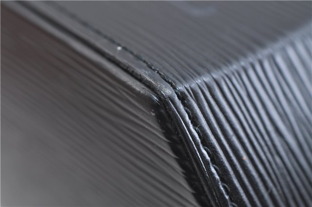 Authentic Louis Vuitton Epi Sac Seau Shoulder Bag Black M80161 LV 9795E