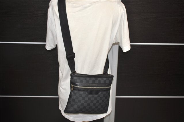 Auth Louis Vuitton Damier Graphite Tomas Shoulder Cross Body Bag N58028 LV 9819C