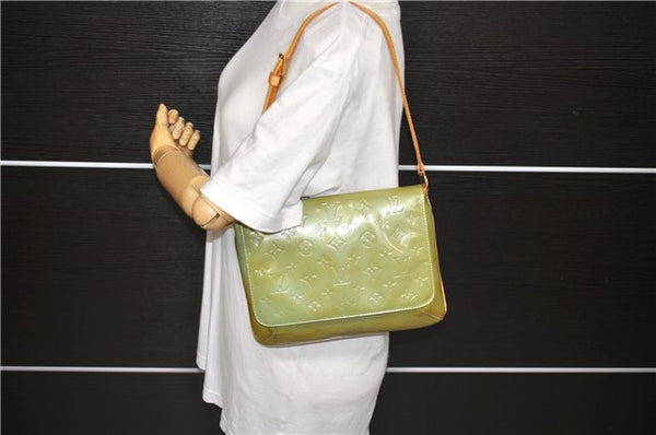 Auth Louis Vuitton Vernis Thompson Street Shoulder Bag Green M91009 LV 9880C