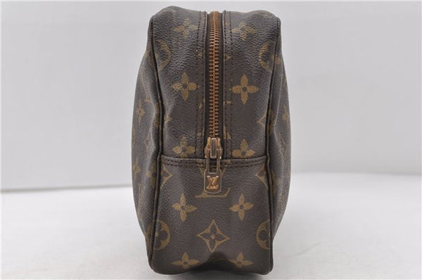 Auth Louis Vuitton Monogram Trousse Toilette 28 Clutch Hand Bag M47522 LV 9889C