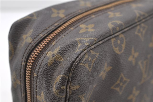 Auth Louis Vuitton Monogram Trousse Toilette 28 Clutch Hand Bag M47522 LV 9889C