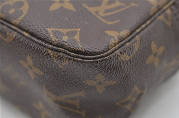 Auth Louis Vuitton Monogram Trousse Toilette 28 Clutch Hand Bag M47522 LV 9920C