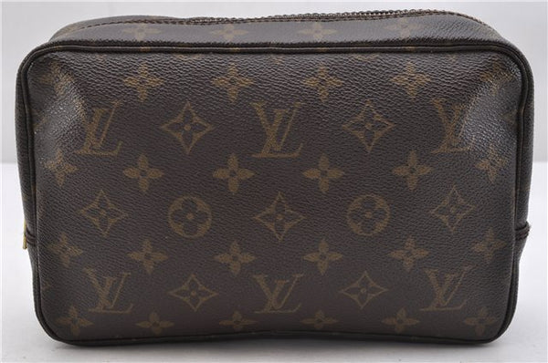 Auth Louis Vuitton Monogram Trousse Toilette 23 Clutch Hand Bag Old Model 9950C