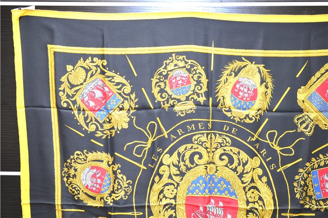 Authentic HERMES Carre 90 Scarf 