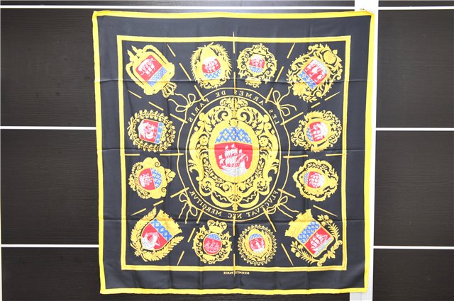 Authentic HERMES Carre 90 Scarf 