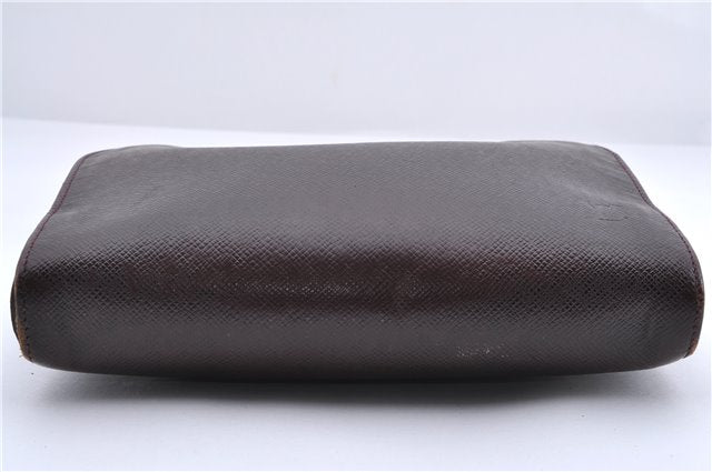 Authentic Louis Vuitton Taiga Baikal Clutch Bag Purple M30186 LV 9971C