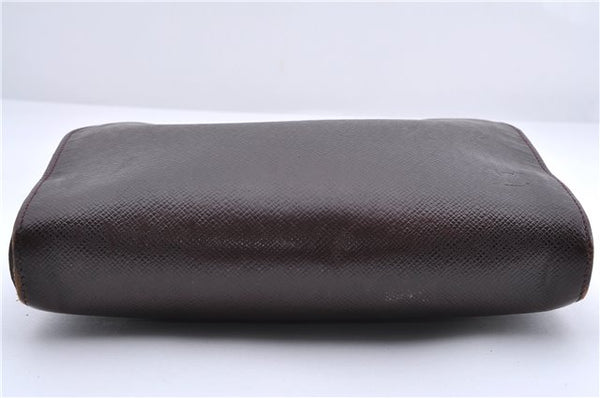 Authentic Louis Vuitton Taiga Baikal Clutch Bag Purple M30186 LV 9971C