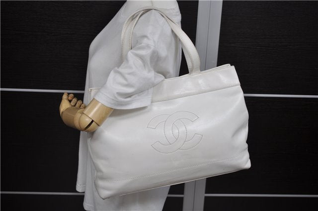 Authentic CHANEL Caviar Skin CoCo Mark Shoulder Tote Bag White 9976C