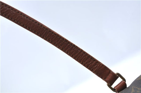 Authentic Louis Vuitton Monogram Papillon 30 Hand Bag Old Model LV G5095