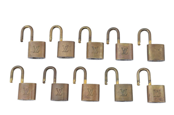 Authentic LOUIS VUITTON Padlock Gold 10Set LV G8293