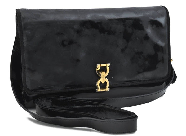 Auth Ferragamo Gancini Enamel Shoulder Cross Body Bag Clutch Purse Black H2674