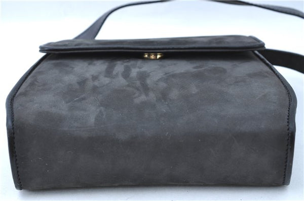 Authentic Ferragamo Leather Shoulder Cross Body Bag Purse Black H3580