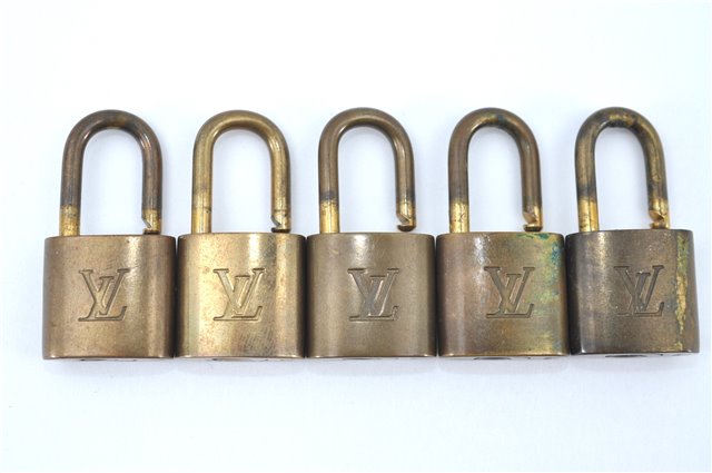 Authentic LOUIS VUITTON Padlock Gold 10Set LV H5374