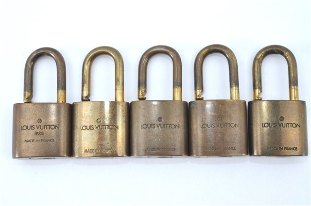 Authentic LOUIS VUITTON Padlock Gold 10Set LV H5374