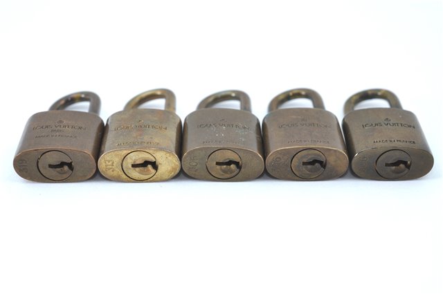 Authentic LOUIS VUITTON Padlock Gold 10Set LV H5374