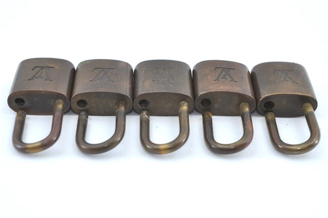 Authentic Louis Vuitton Padlock Gold 10Set LV H6154