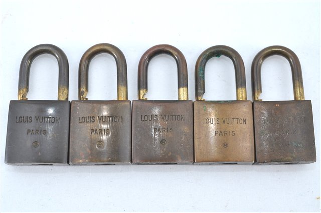 Authentic Louis Vuitton Padlock 10Set Old Model LV H6158