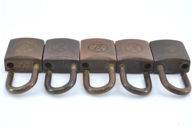 Authentic Louis Vuitton Padlock 10Set Old Model LV H6159