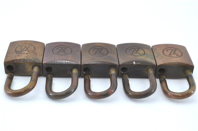 Authentic Louis Vuitton Padlock 10Set Old Model LV H6226