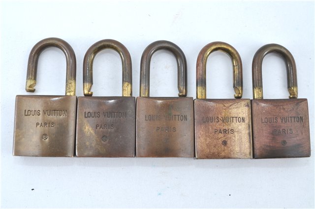 Authentic Louis Vuitton Padlock 10Set Old Model LV H6226