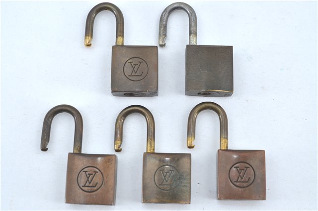 Authentic Louis Vuitton Padlock 10Set Old Model LV H6229