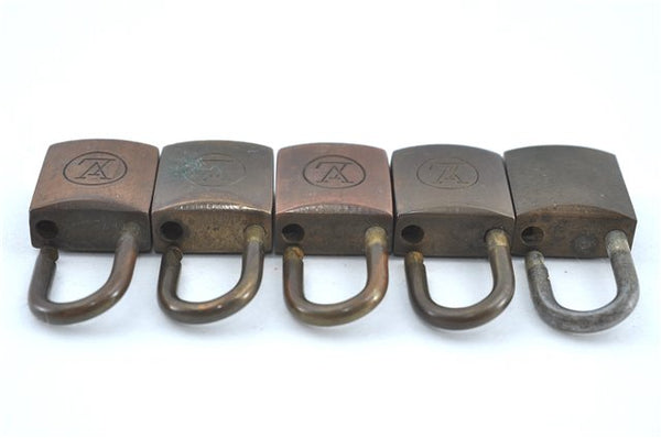 Authentic Louis Vuitton Padlock 10Set Old Model LV H6229