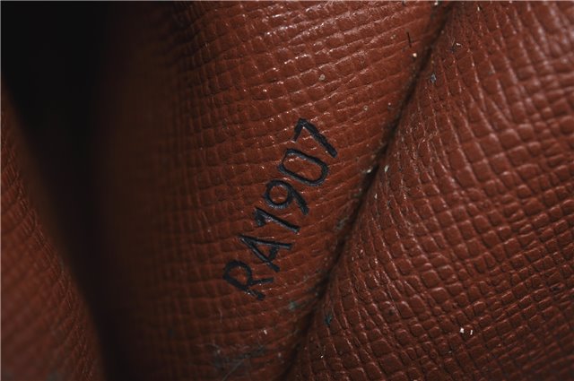 Authentic Louis Vuitton Monogram Multicles 4 Four Hooks Key Case M62631 LV H6317