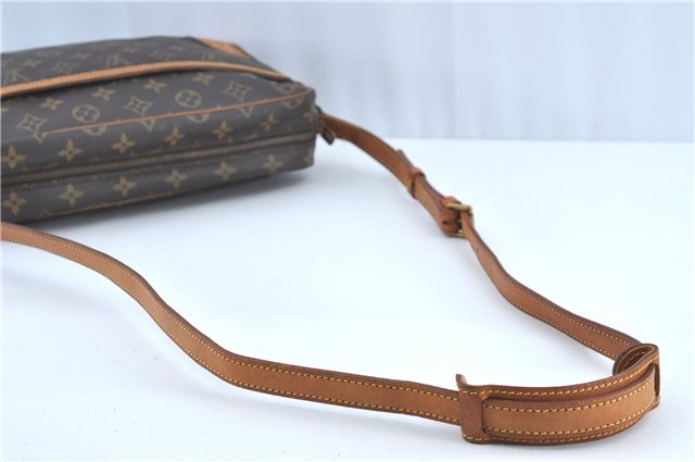Auth Louis Vuitton Monogram Trocadero 30 Shoulder Cross Body Bag M51272 LV H6602