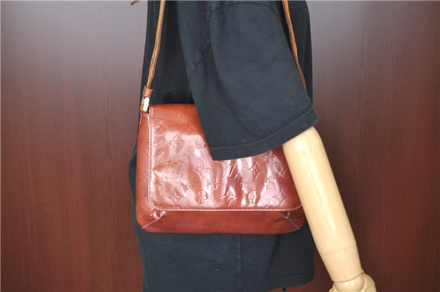 Auth Louis Vuitton Vernis Thompson Street Shoulder Bag Brown Ｍ91095 LV H6642