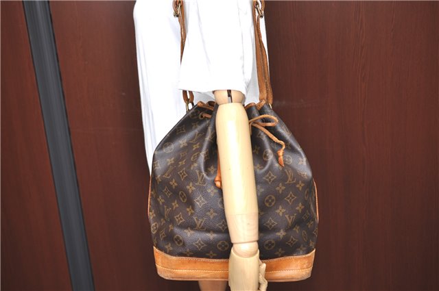 Authentic Louis Vuitton Monogram Noe Shoulder Bag M42224 LV H6806