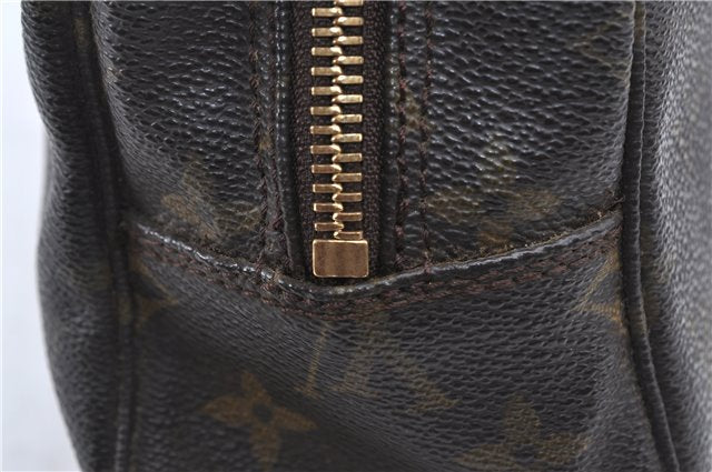 Auth Louis Vuitton Monogram Trousse Toilette 28 Clutch Hand Bag M47522 LV H6980