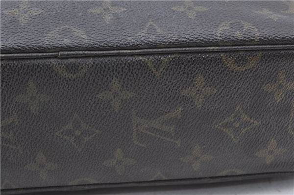 Auth Louis Vuitton Monogram Trousse Toilette 28 Clutch Hand Bag M47522 LV H6980