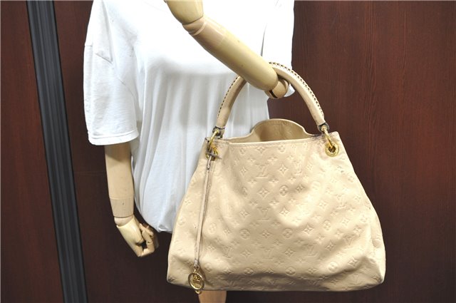 Auth LOUIS VUITTON Monogram Empreinte Artsy MM Shoulder Bag M41182 Beige H7435