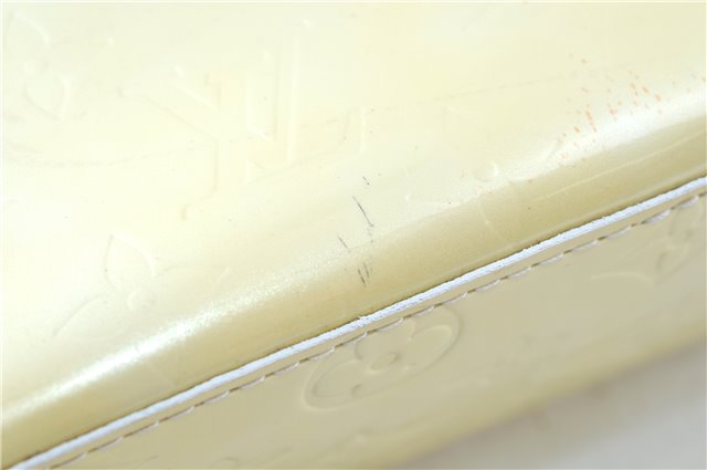 Authentic LOUIS VUITTON Vernis Reade PM Hand Bag Ivory White M91145 LV H7631