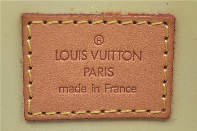 Authentic LOUIS VUITTON Vernis Reade PM Hand Bag Ivory White M91145 LV H7631