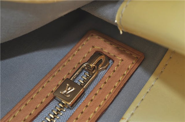 Authentic LOUIS VUITTON Vernis Reade PM Hand Bag Ivory White M91145 LV H7631