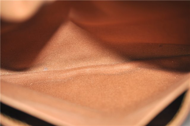 Auth LOUIS VUITTON Monogram Saumur 30 Shoulder Cross Body Bag M42256 LV H7719