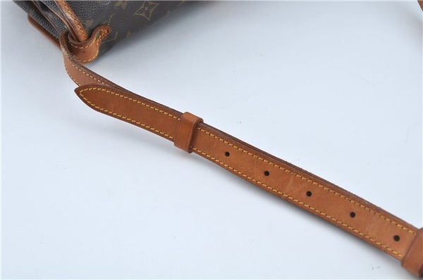Auth LOUIS VUITTON Monogram Saumur 30 Shoulder Cross Body Bag M42256 LV H7738