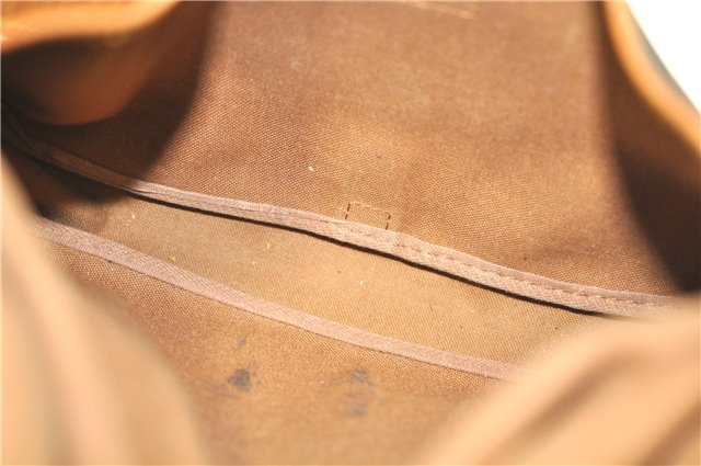 Auth LOUIS VUITTON Monogram Saumur 30 Shoulder Cross Body Bag M42256 LV H7738