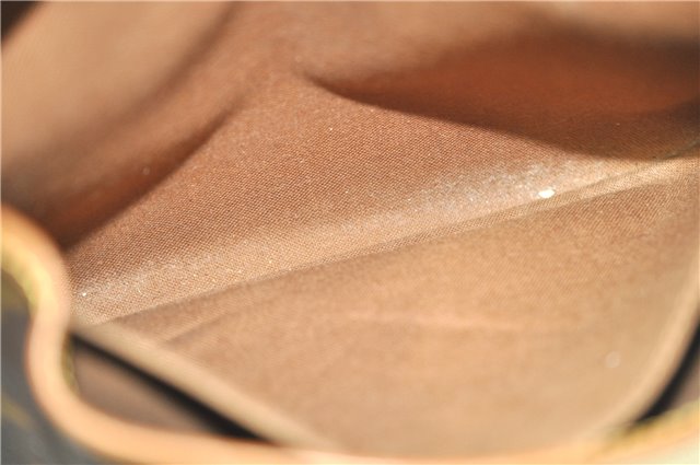 Auth LOUIS VUITTON Monogram Saumur 30 Shoulder Cross Body Bag M42256 LV H7812