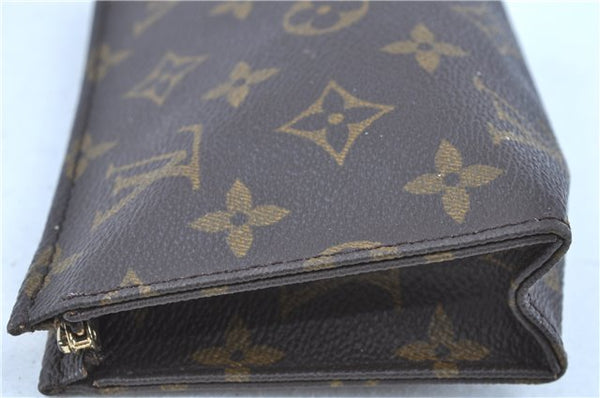 Auth LOUIS VUITTON Monogram Poche Toilette 15 Cosmetics Pouch M47546 LV H8045