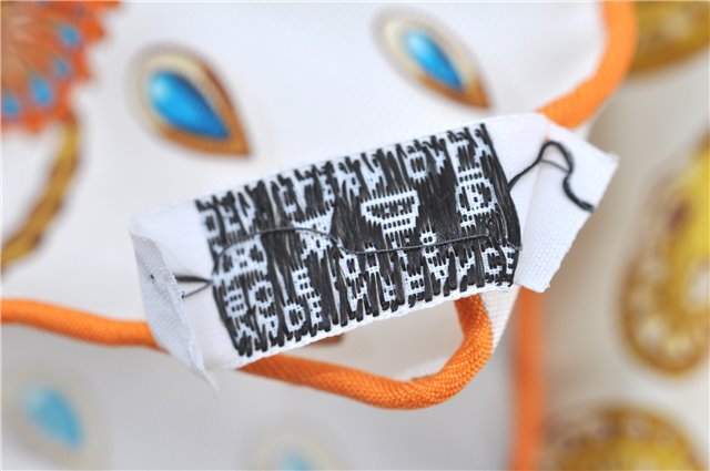 Authentic HERMES Carre 90 Scarf 