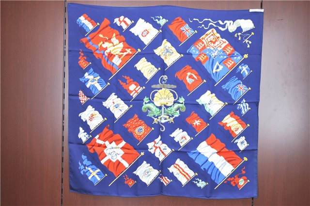 Authentic HERMES Carre 90 Scarf 