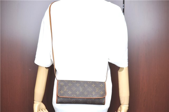 Authentic Louis Vuitton Monogram Pochette Twin GM Shoulder Bag M51852 LV H8506