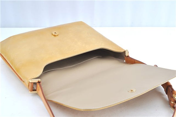 Auth Louis Vuitton Vernis Thompson Street Shoulder Bag Yellow M91008 LV H8582