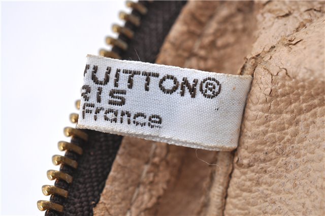 Auth Louis Vuitton Monogram Trousse Toilette 28 Clutch Hand Bag M47522 LV H8903