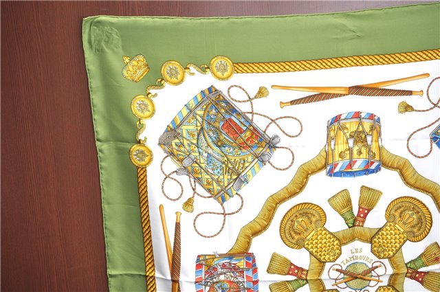 Authentic HERMES Carre 90 Scarf 